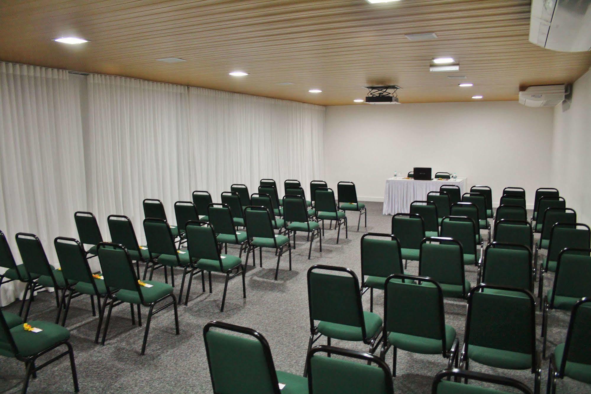 Alameda Hotel 3*